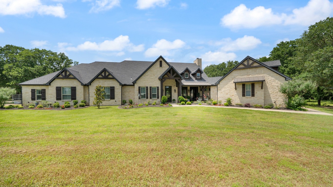 9961 County Road 313 Terrell TX 75161