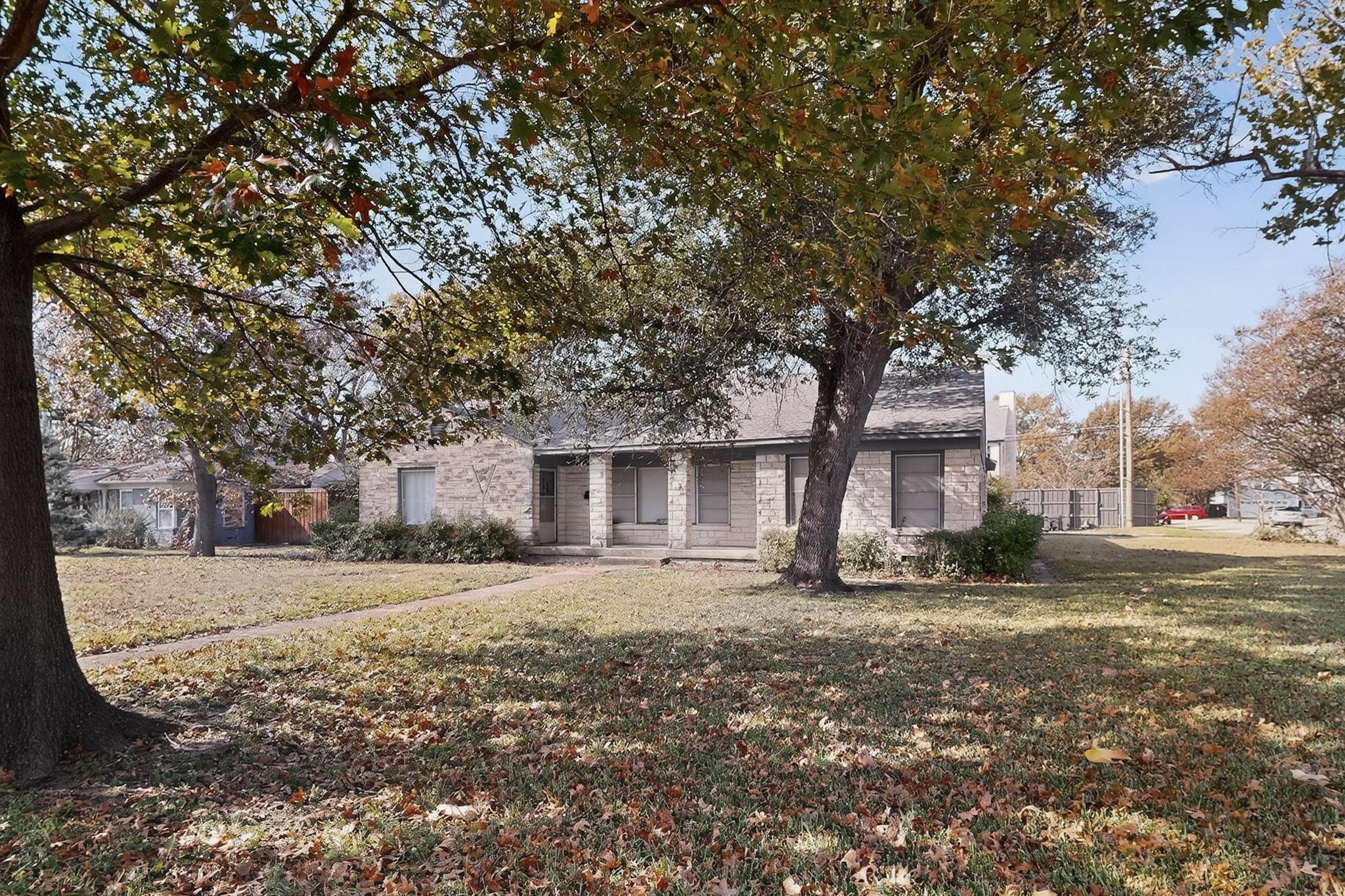 9263 Forest Hills Boulevard Dallas TX 75218