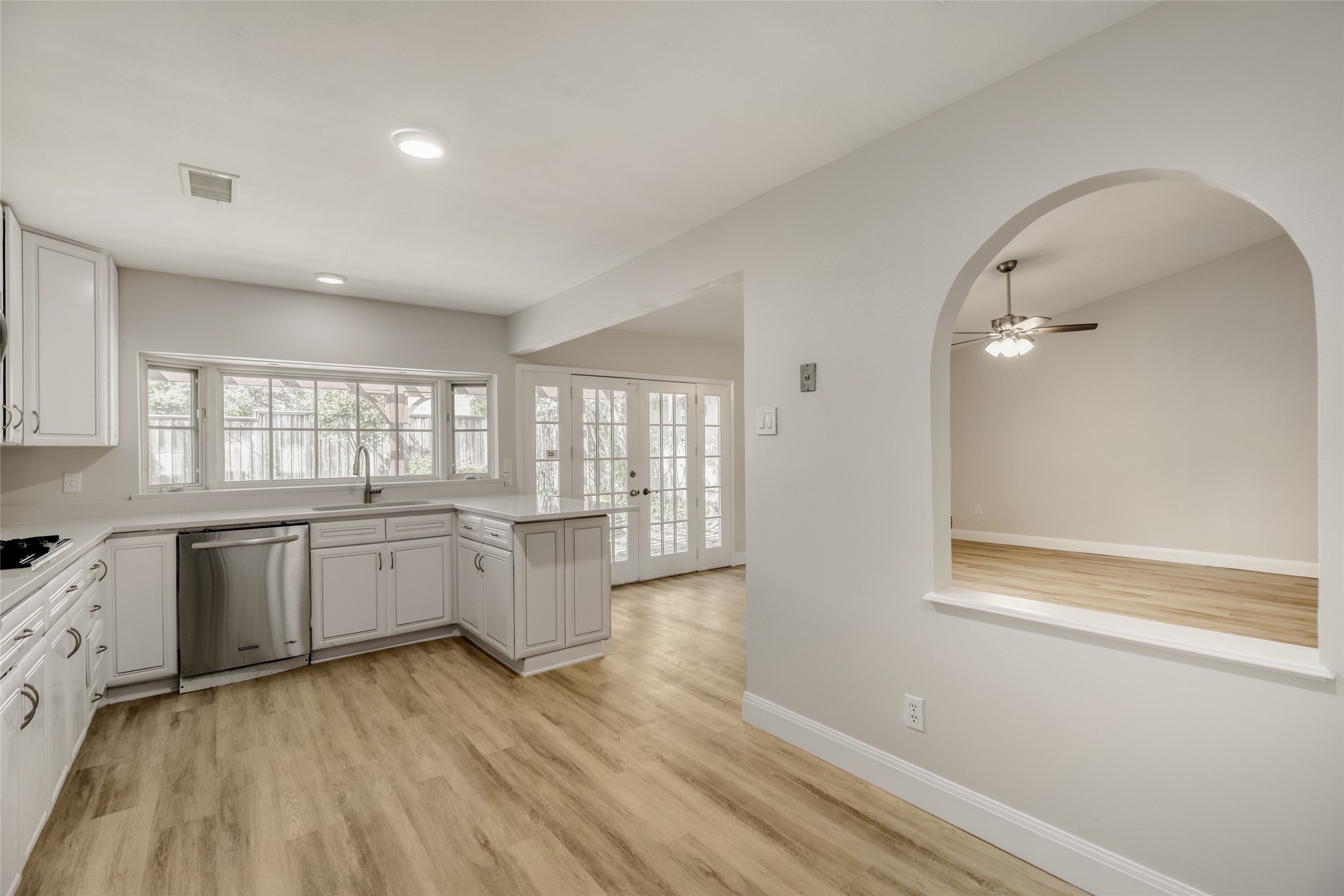6639 Winterwood Lane Dallas TX 75248