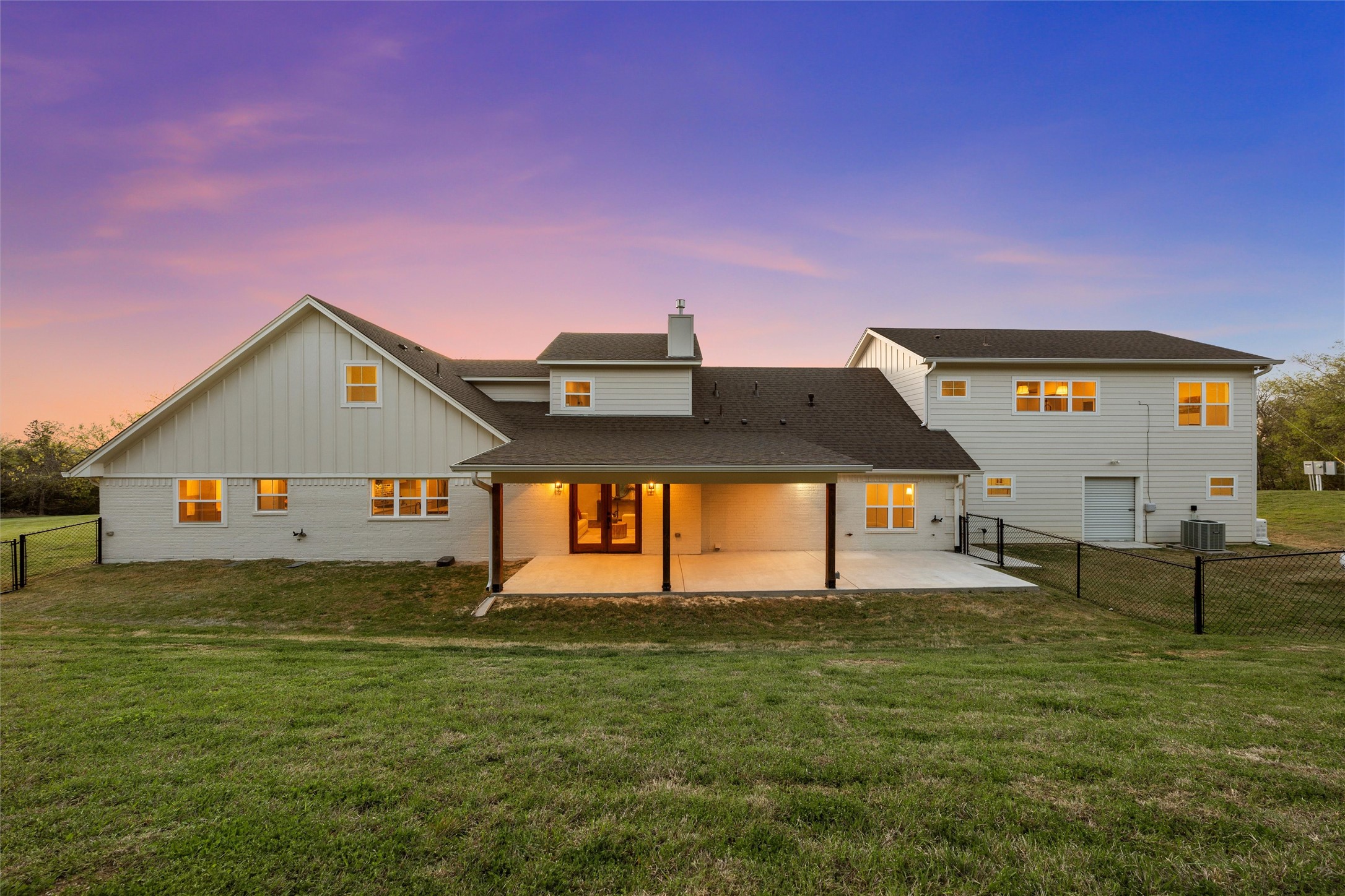 310 Rabbit Hill Lorena TX 76655