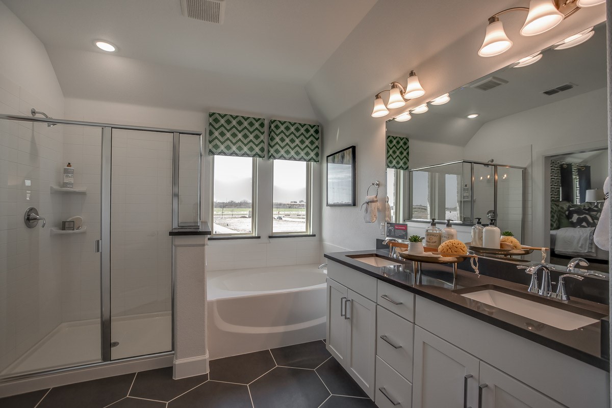 1424 Sun Garden Way Justin TX 76247