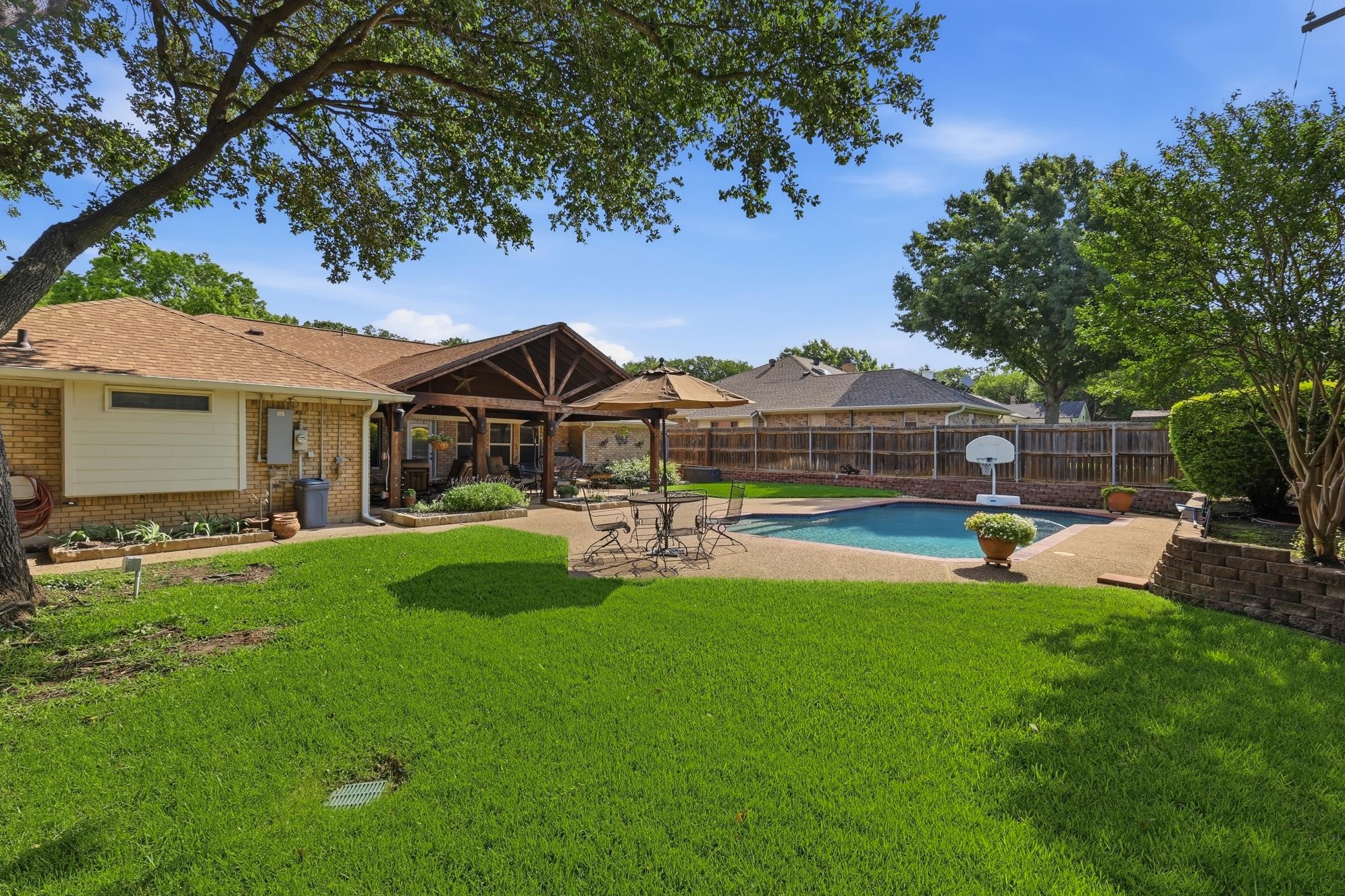 325 Marseille Drive Hurst TX 76054