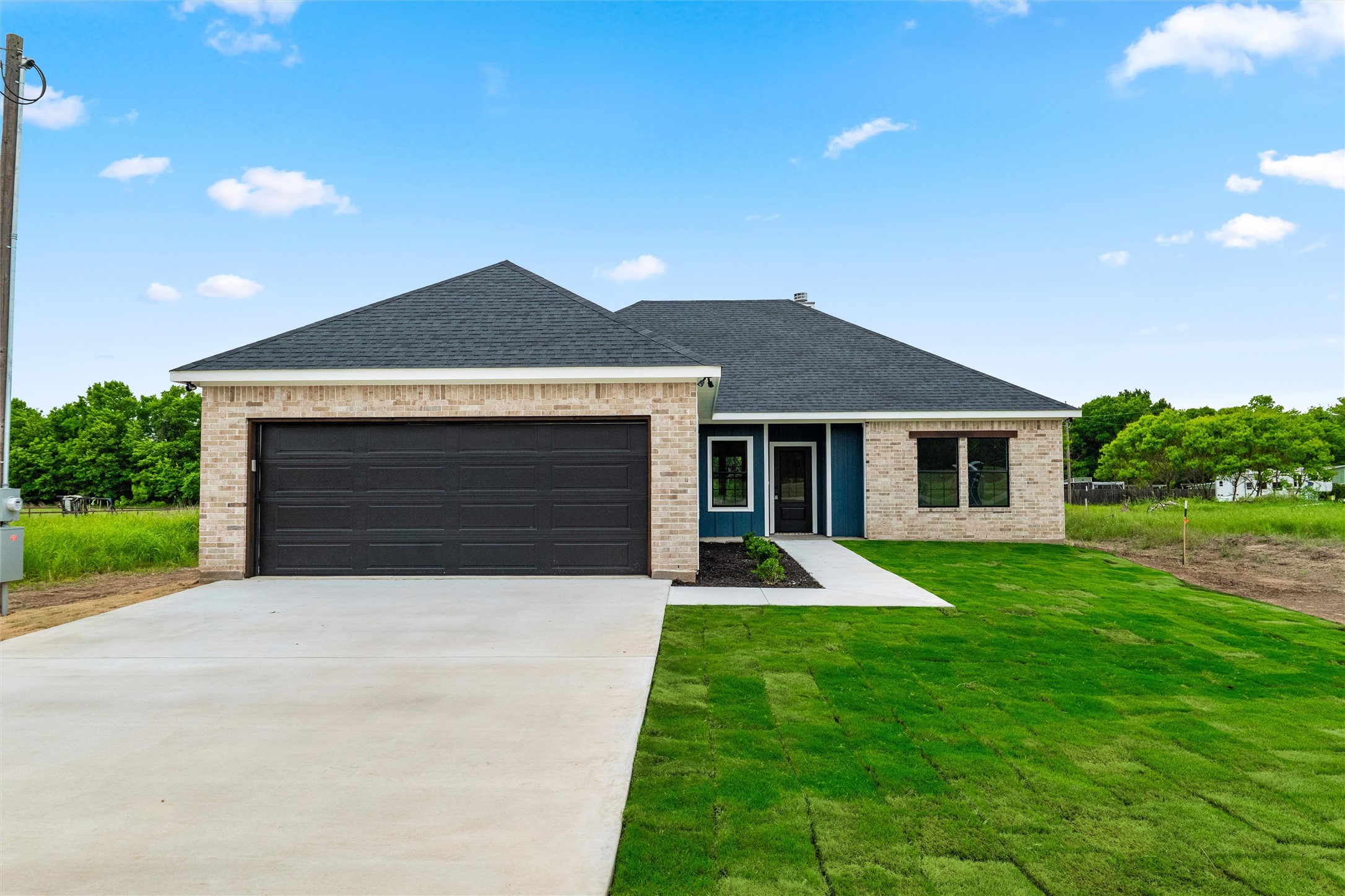 5808 W Virginia Trail Granbury TX 76048