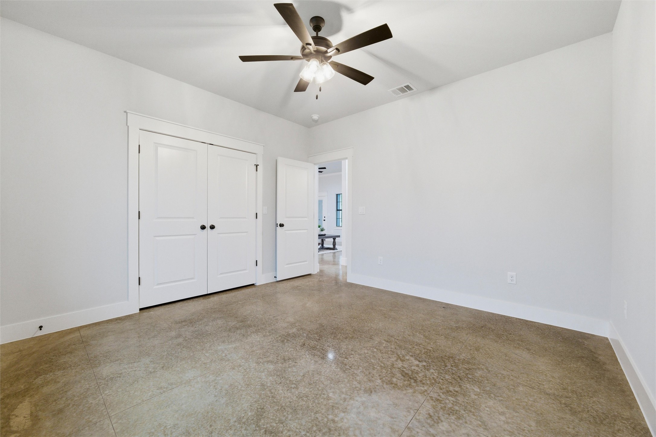 5808 W Virginia Trail Granbury TX 76048