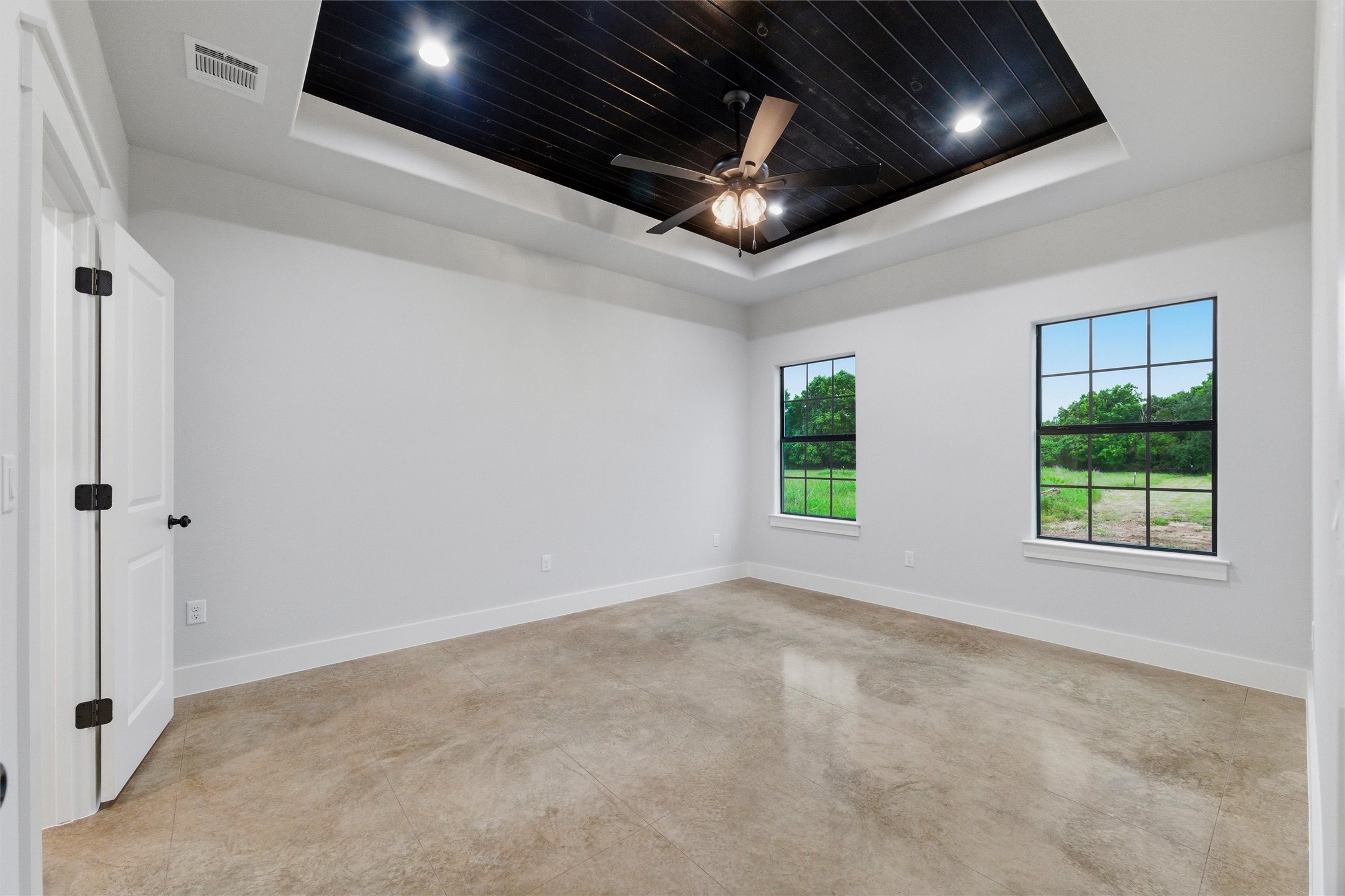 5808 W Virginia Trail Granbury TX 76048