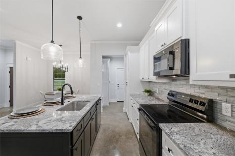 5808 W Virginia Trail Granbury TX 76048