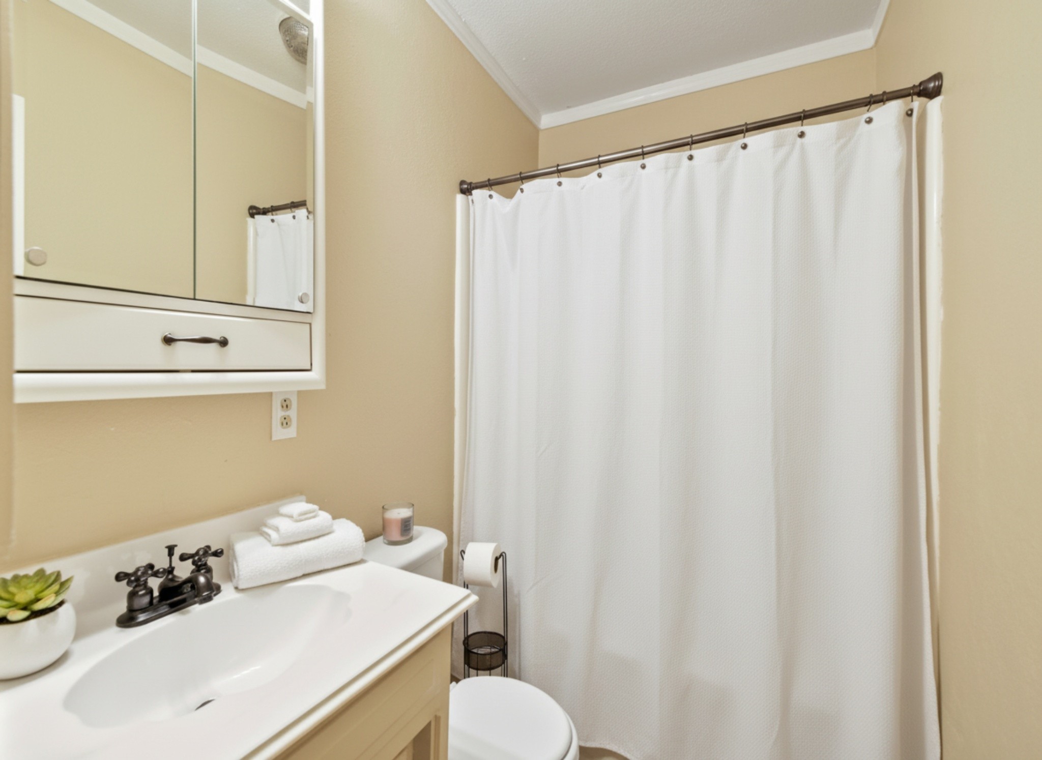 2005 Maplewood Drive Gainesville TX 76240