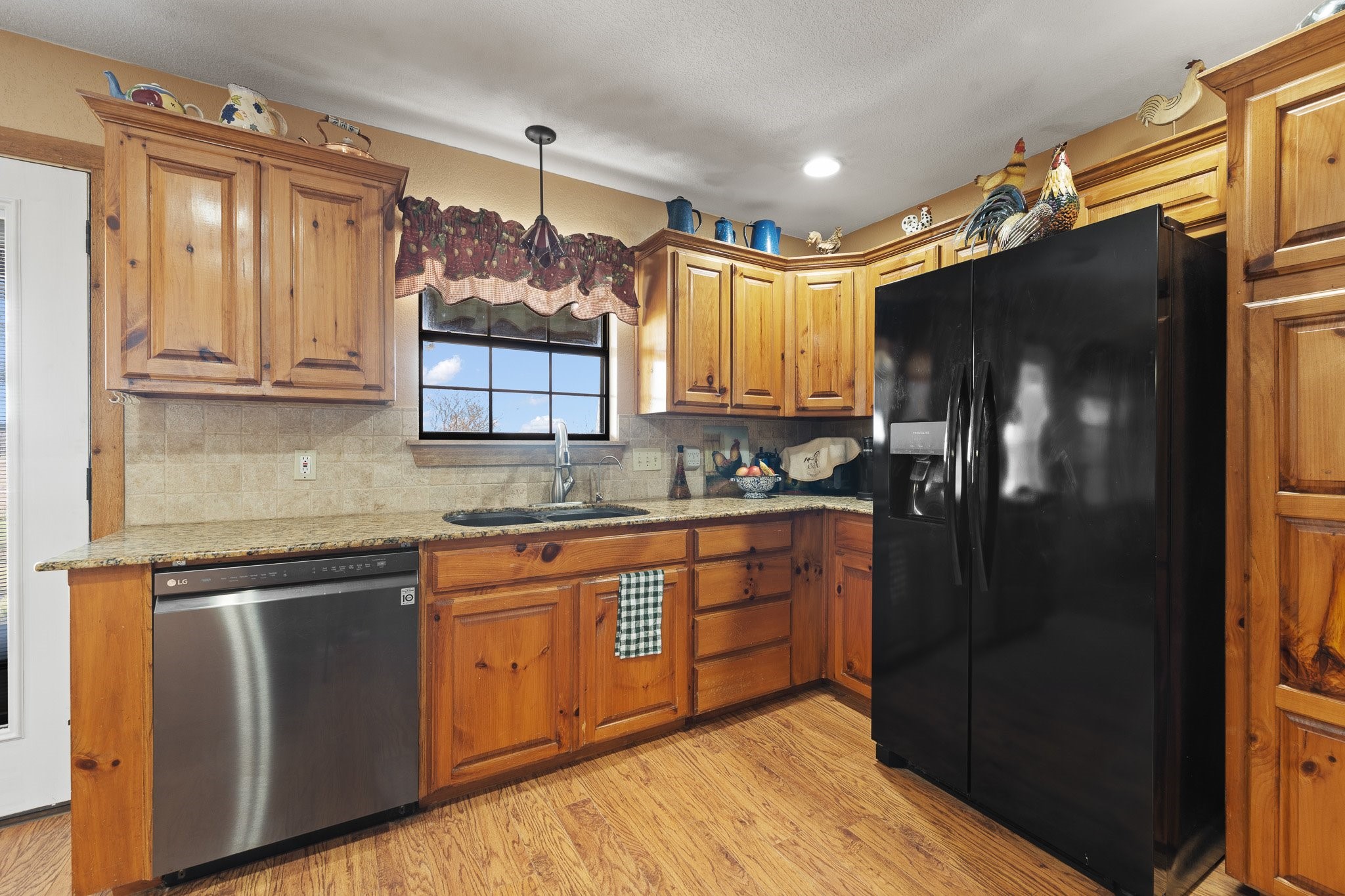 1366 Hcr 1414 Covington TX 76636