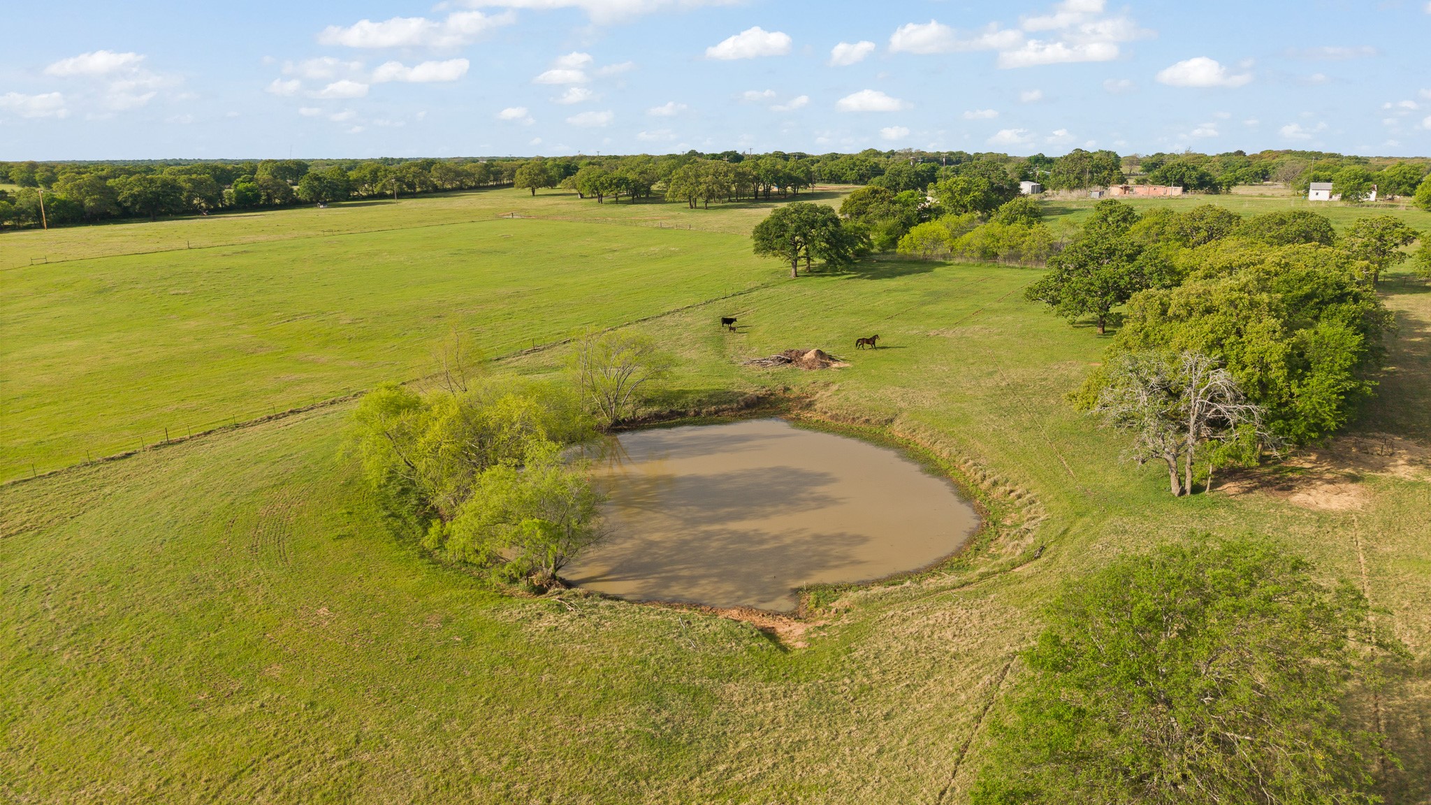 1366 Hcr 1414 Covington TX 76636