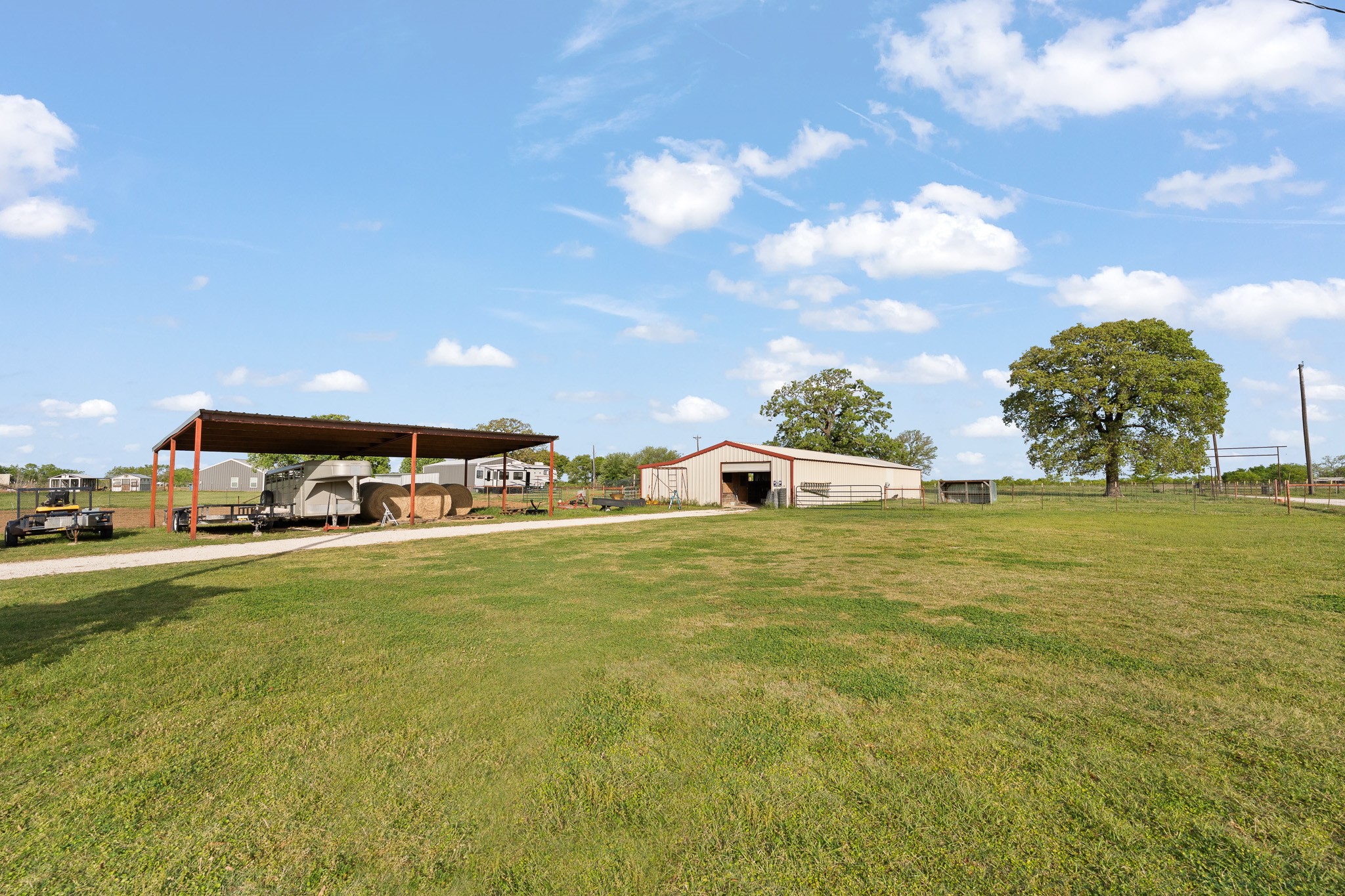 1366 Hcr 1414 Covington TX 76636