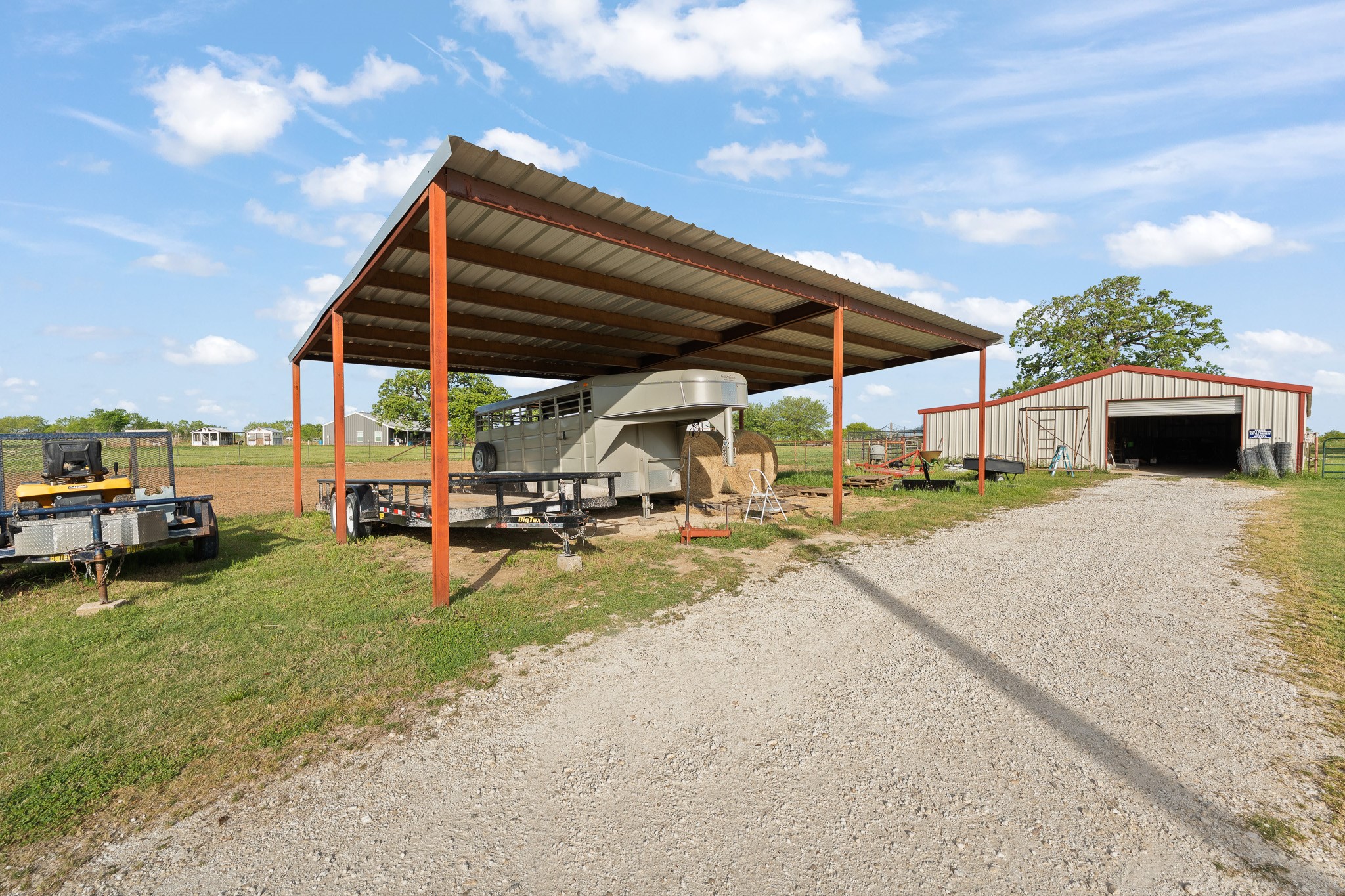 1366 Hcr 1414 Covington TX 76636