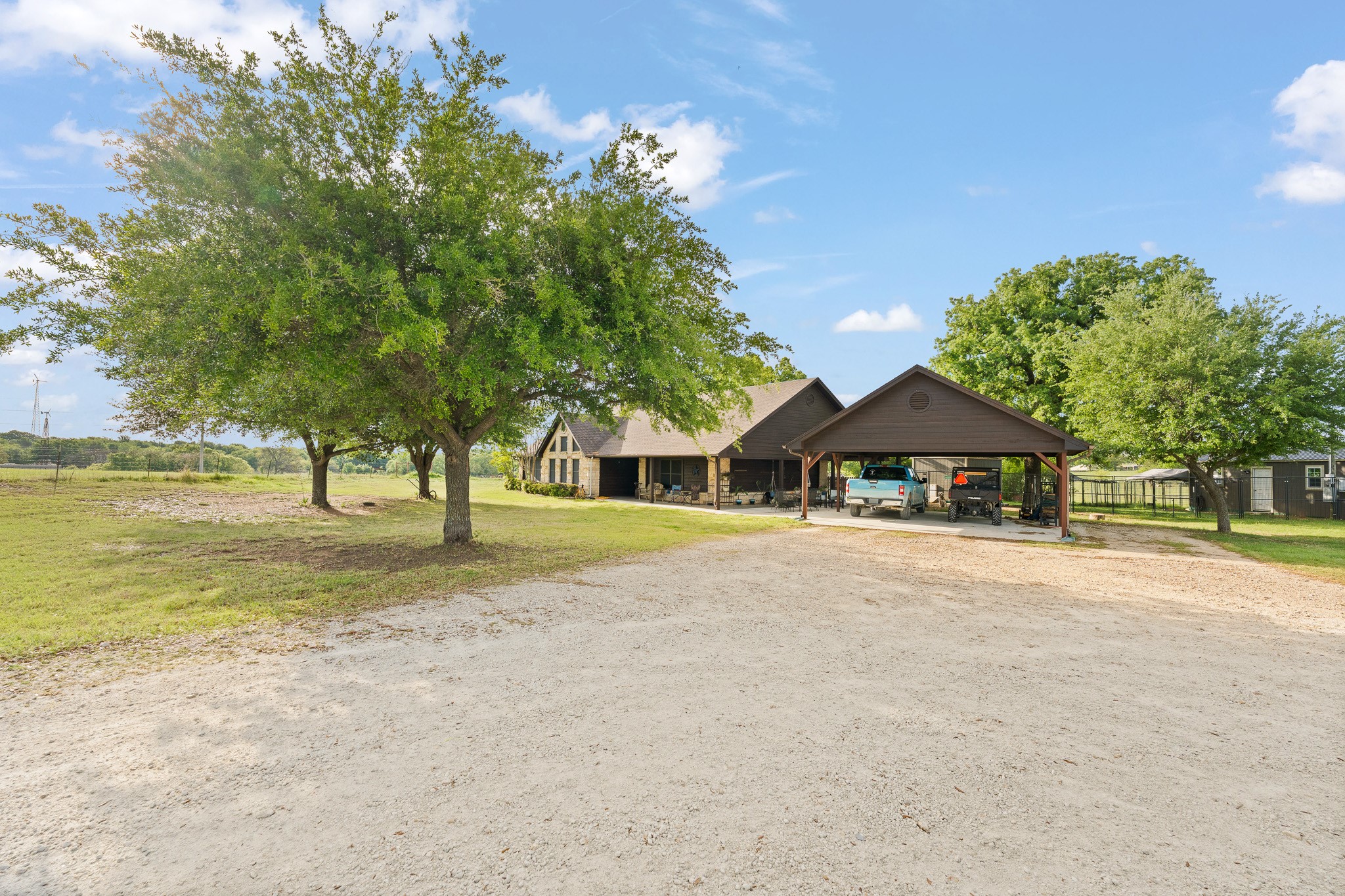 1366 Hcr 1414 Covington TX 76636