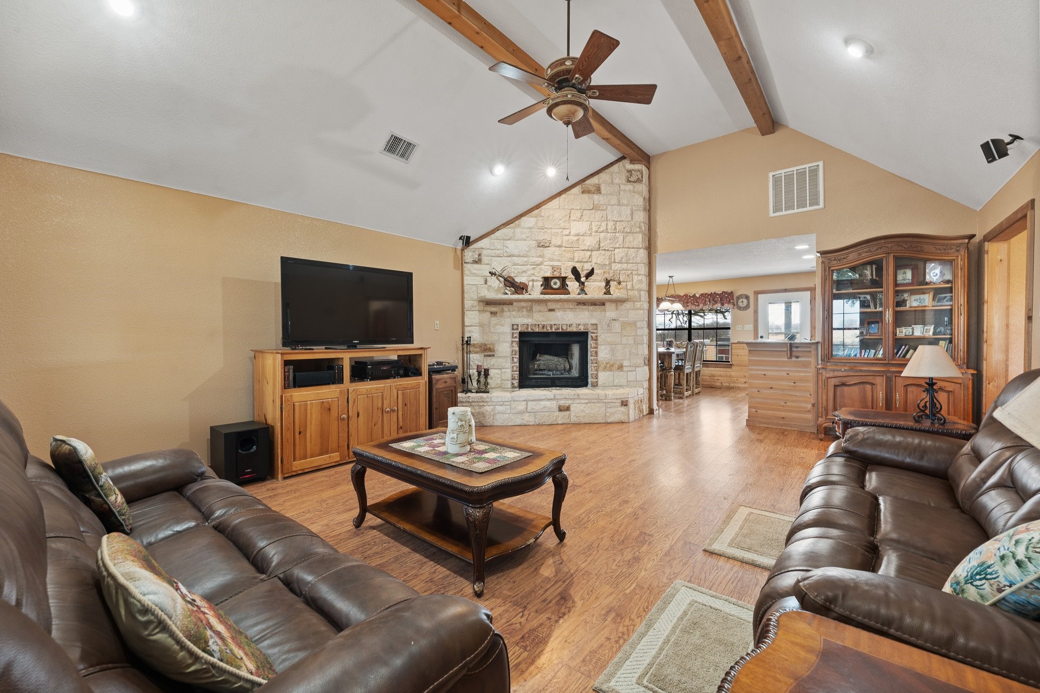 1366 Hcr 1414 Covington TX 76636