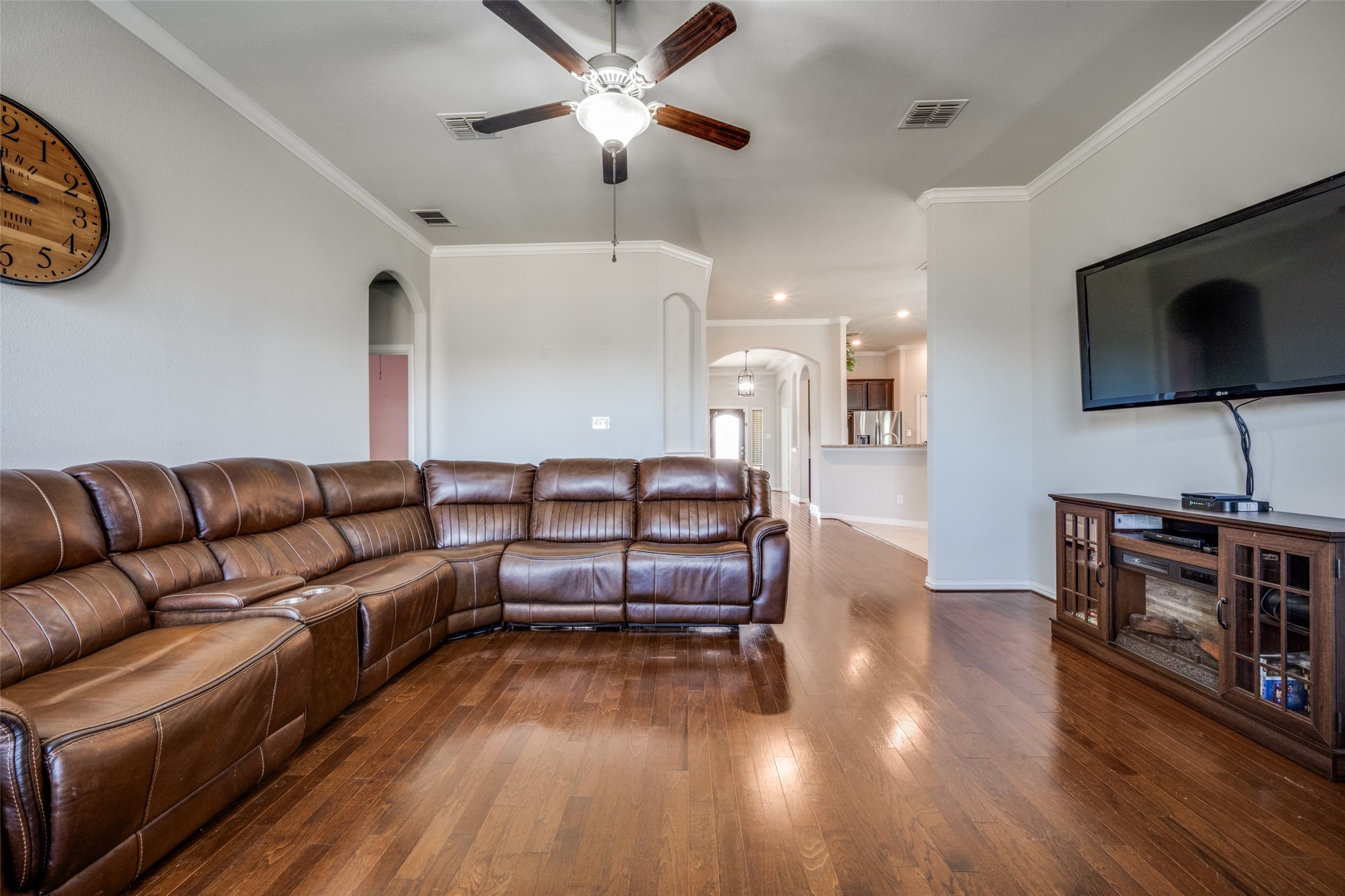1913 Pavilion Lane Denton TX 76210