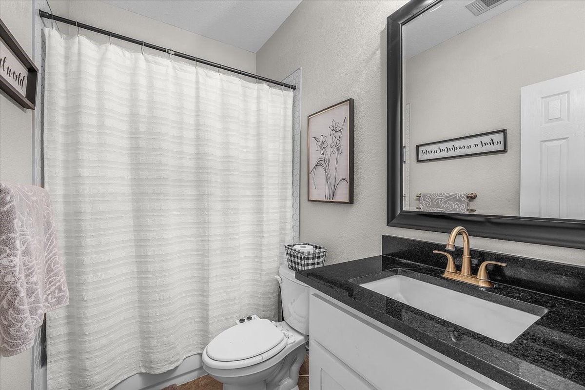 5630 Mesa Loop Granbury TX 76048