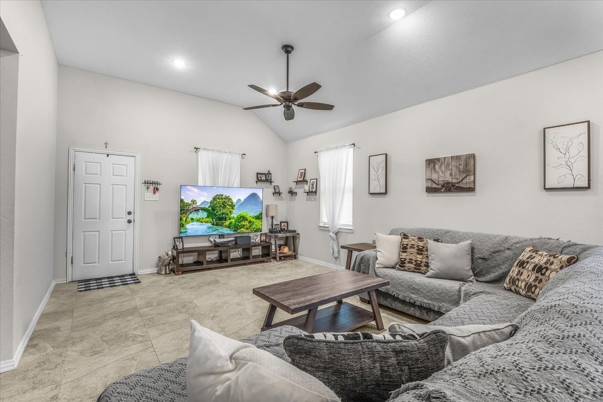 5630 Mesa Loop Granbury TX 76048
