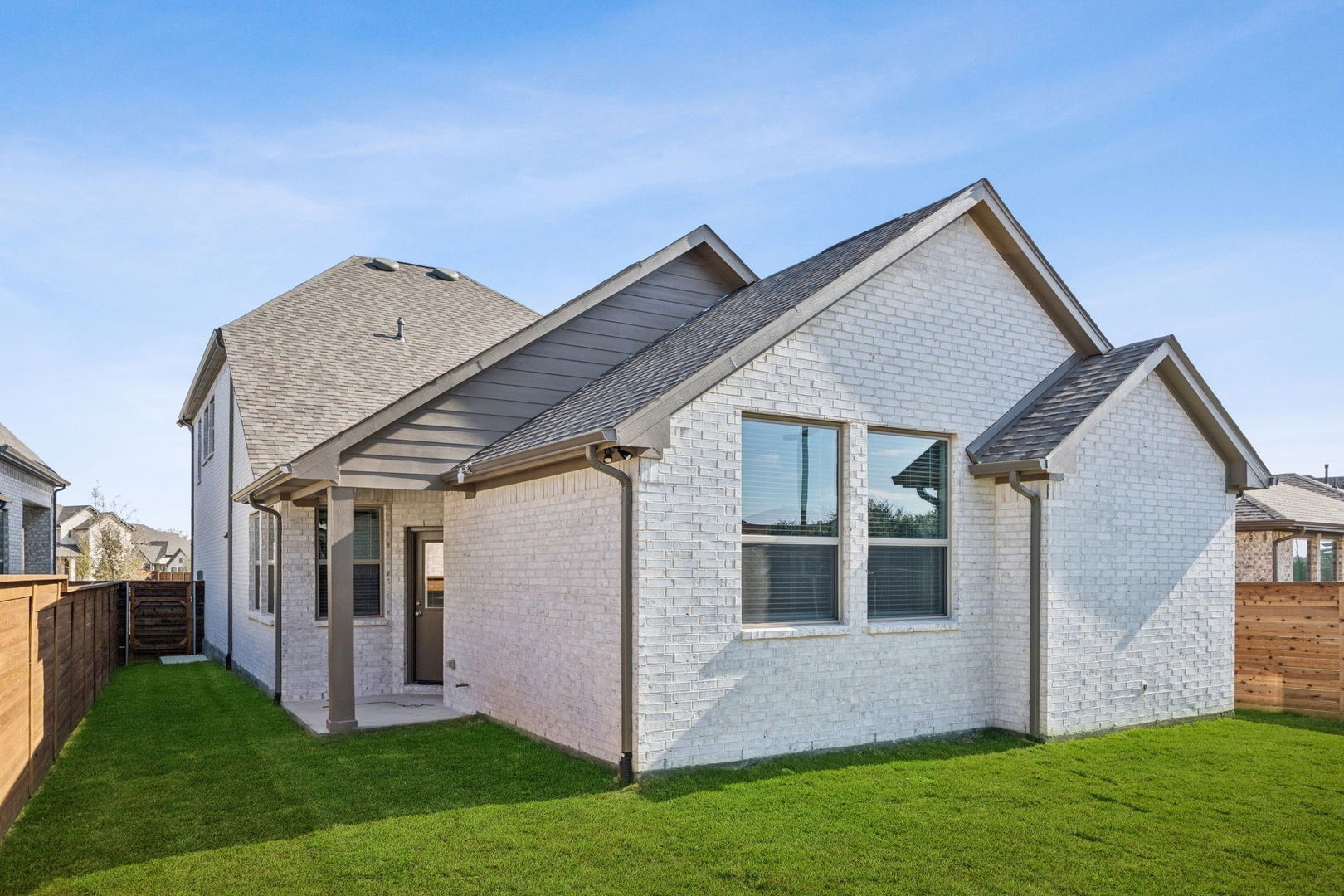 2109 Hazel Lily Mesquite TX 75181