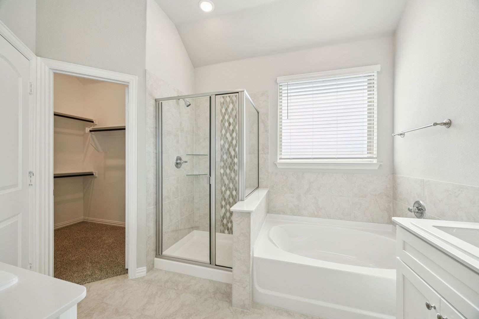 2109 Hazel Lily Mesquite TX 75181
