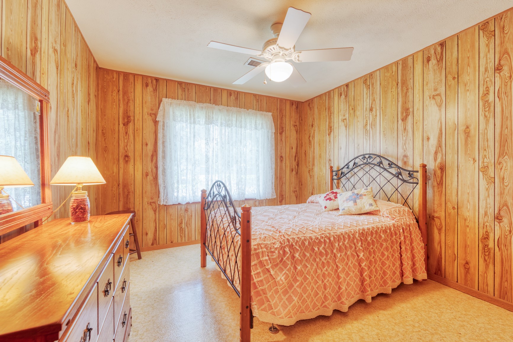 308 W White Street Pilot Point TX 76258