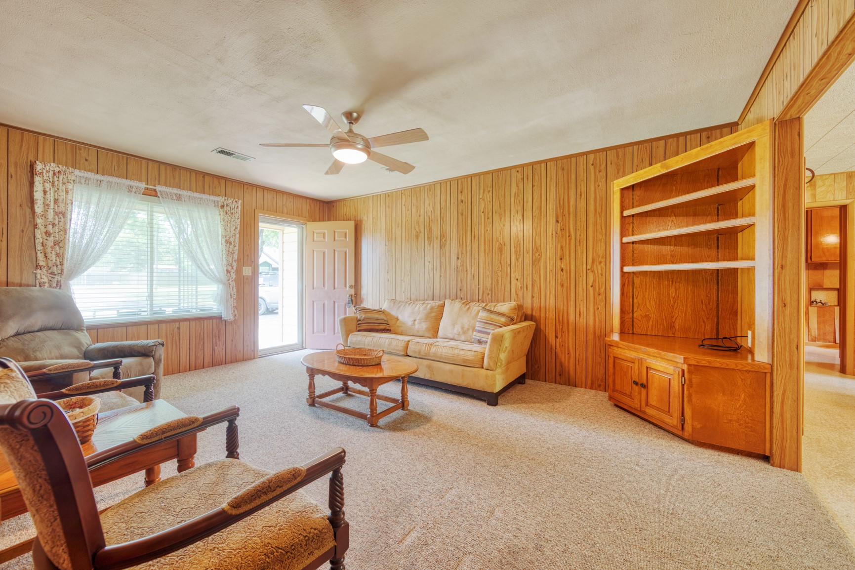 308 W White Street Pilot Point TX 76258