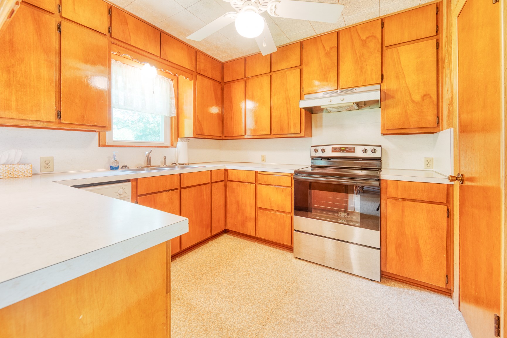 308 W White Street Pilot Point TX 76258