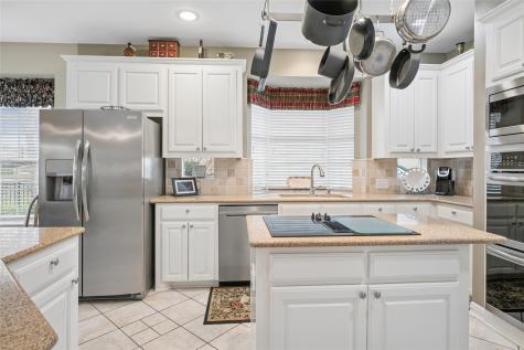 405 Royal Colonnade Arlington TX 76011