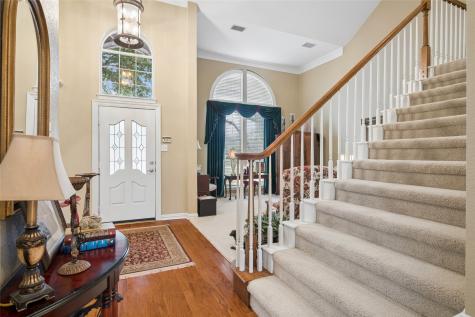 405 Royal Colonnade Arlington TX 76011