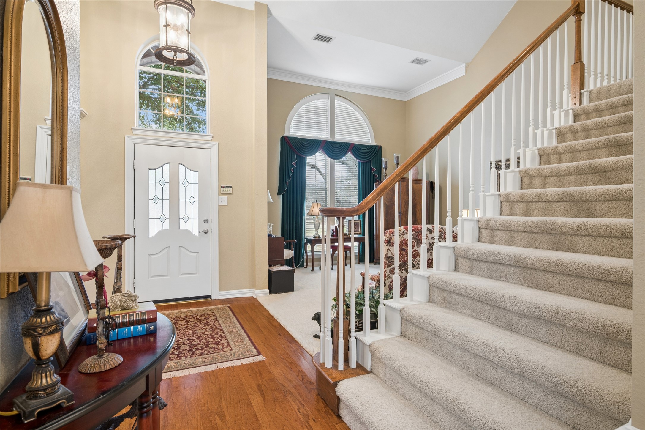 405 Royal Colonnade Arlington TX 76011