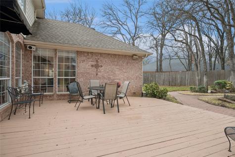 405 Royal Colonnade Arlington TX 76011