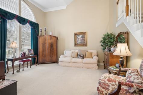 405 Royal Colonnade Arlington TX 76011
