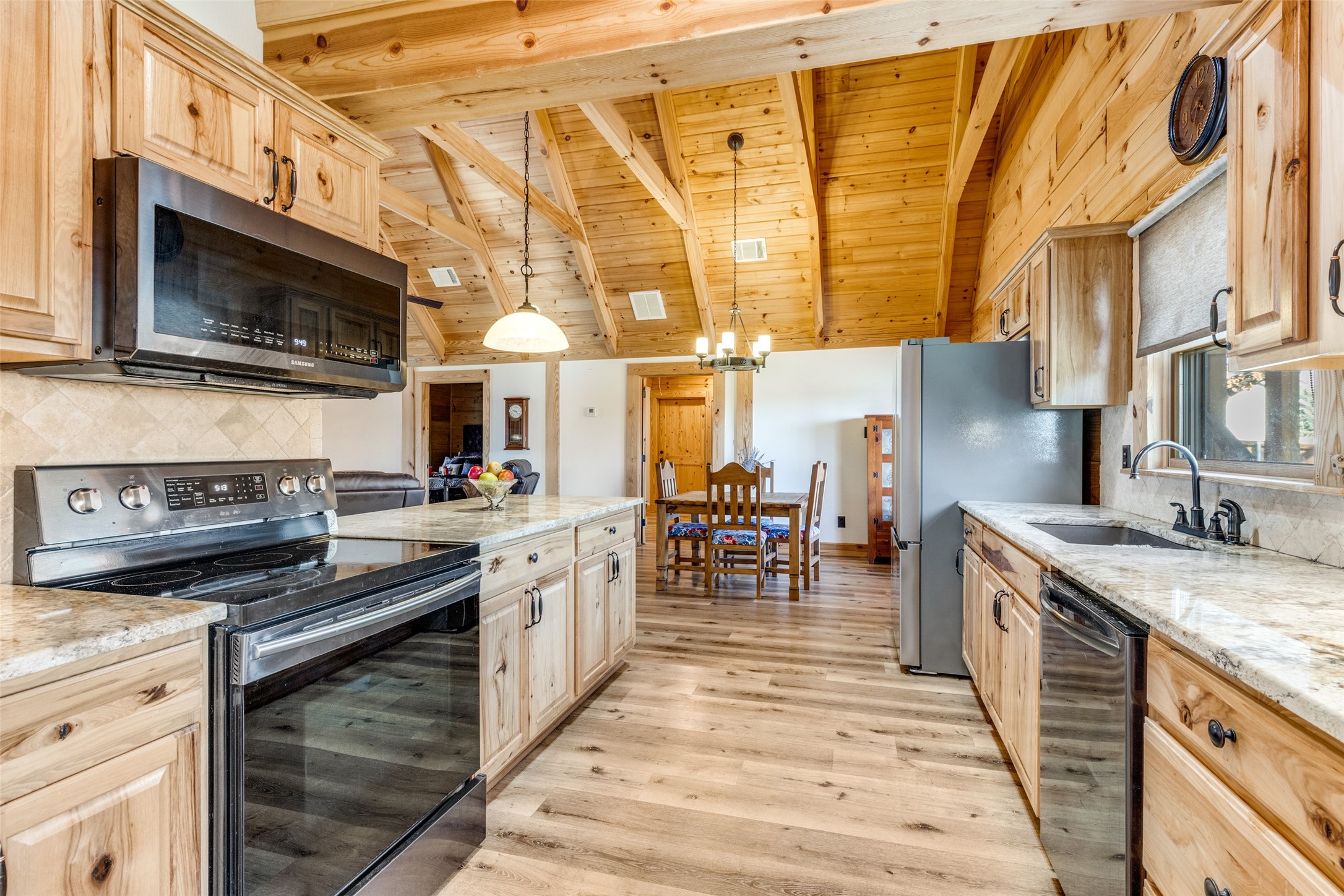 424 Inwood Road Azle TX 76020