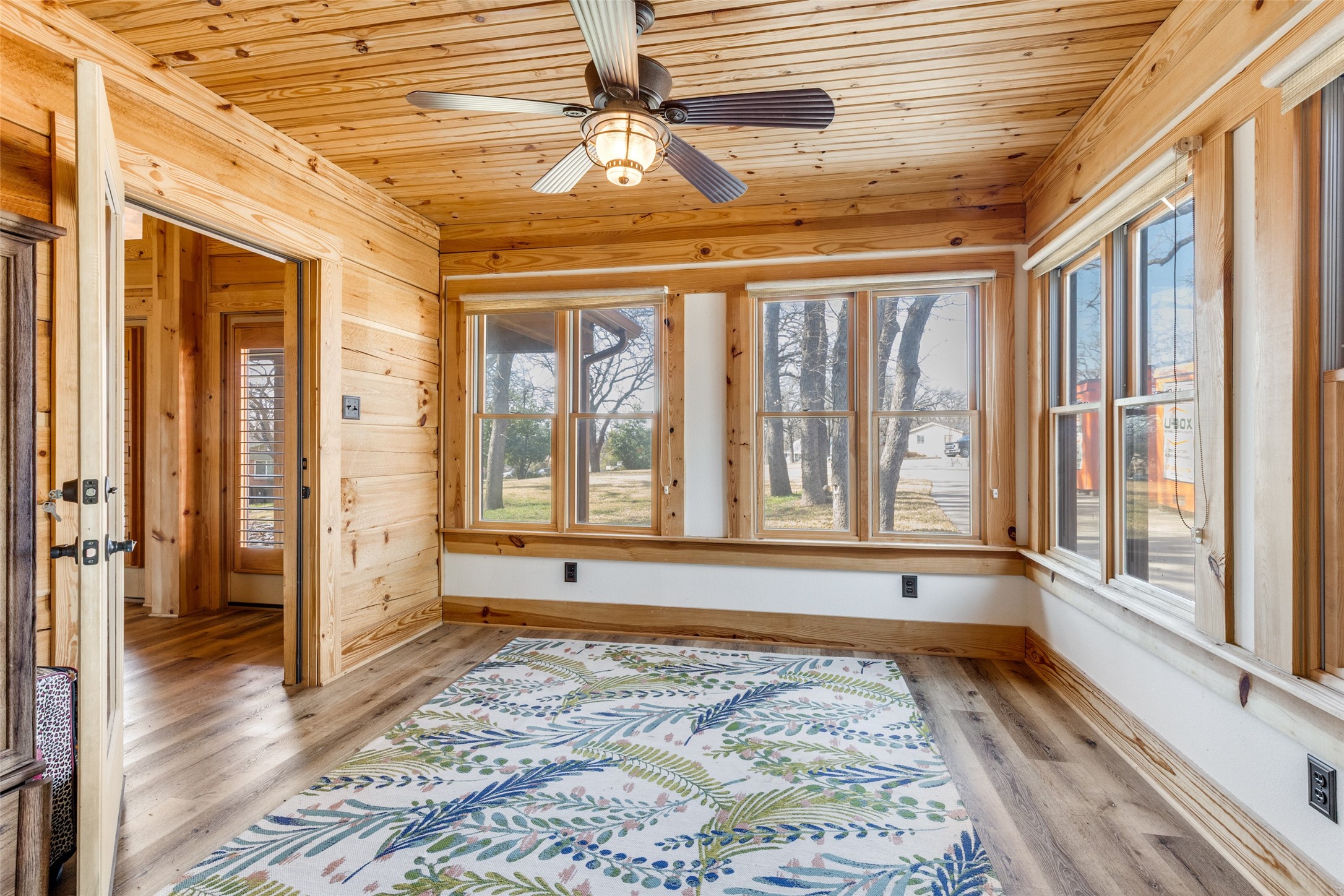 424 Inwood Road Azle TX 76020