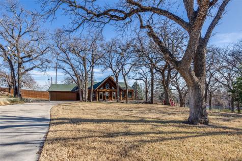 424 Inwood Road Azle TX 76020