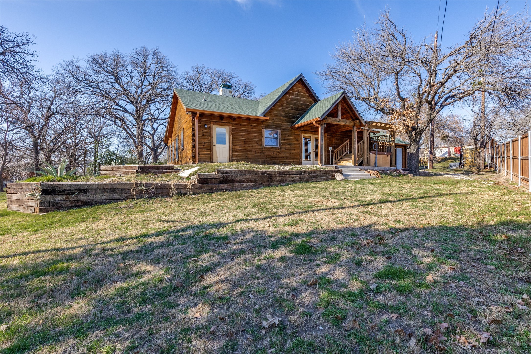 424 Inwood Road Azle TX 76020
