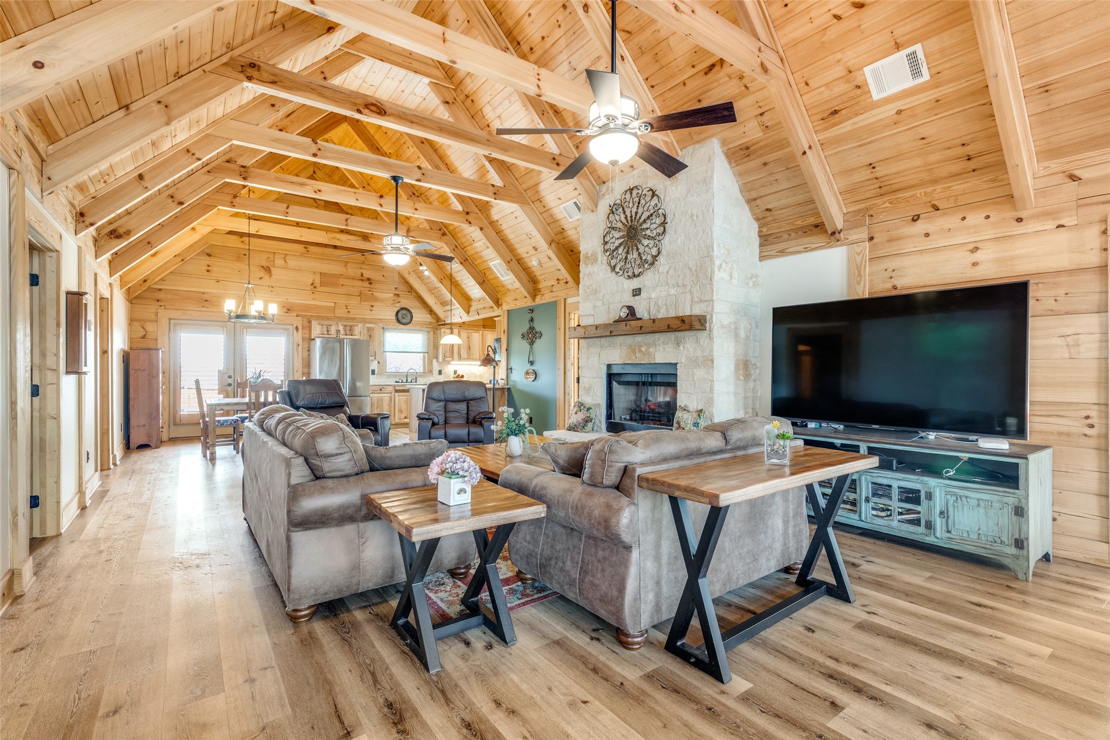 424 Inwood Road Azle TX 76020
