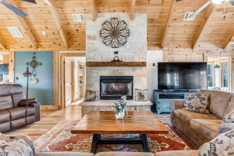 424 Inwood Road Azle TX 76020