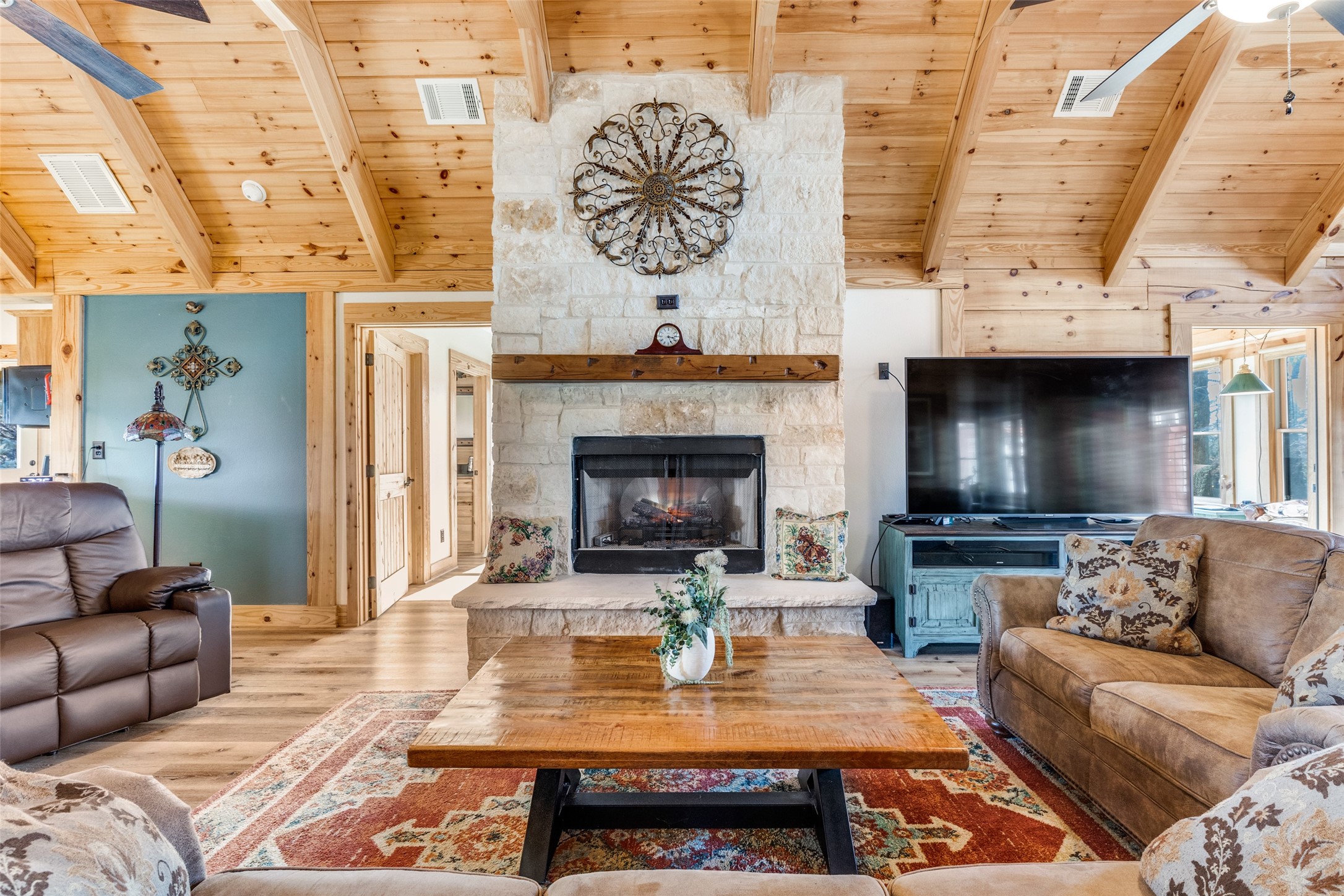 424 Inwood Road Azle TX 76020