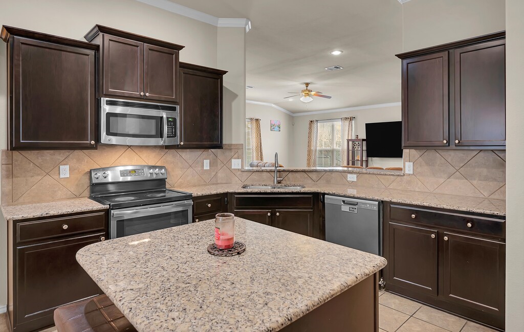 9801 Shallow Creek Drive Waco TX 76708