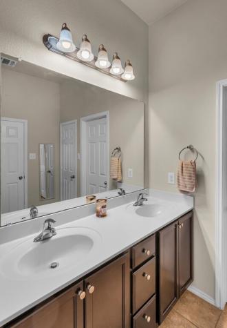 9801 Shallow Creek Drive Waco TX 76708