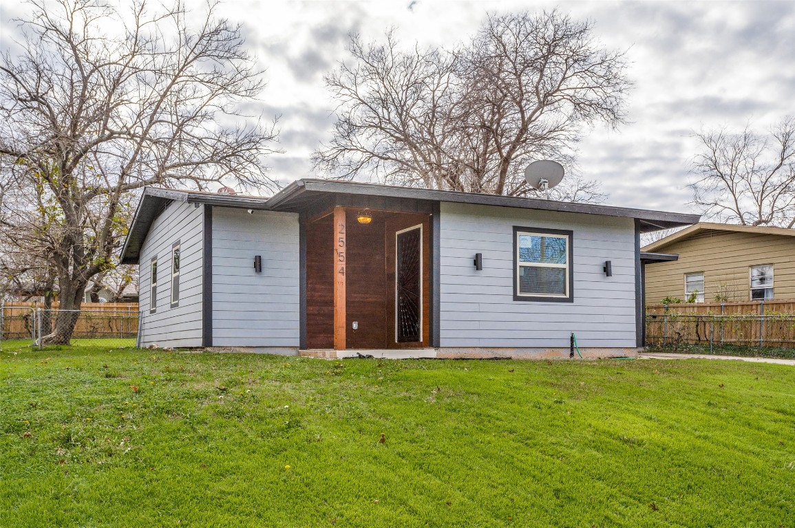 2554 Wilbur Street Dallas TX 75233