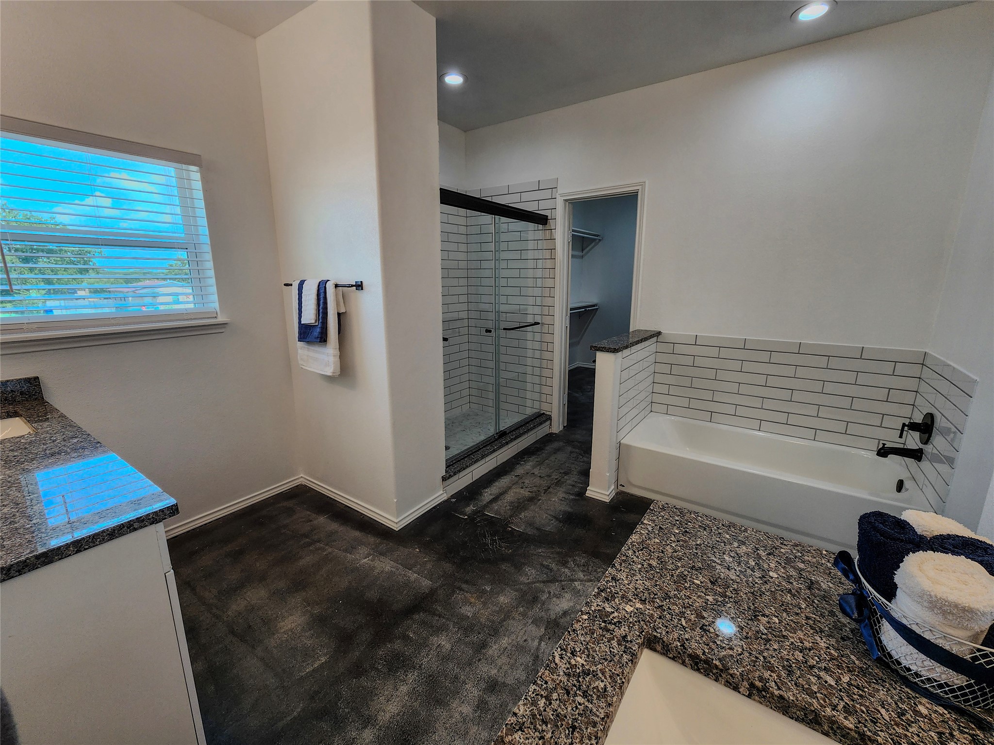 417 Katie Circle Kennedale TX 76060