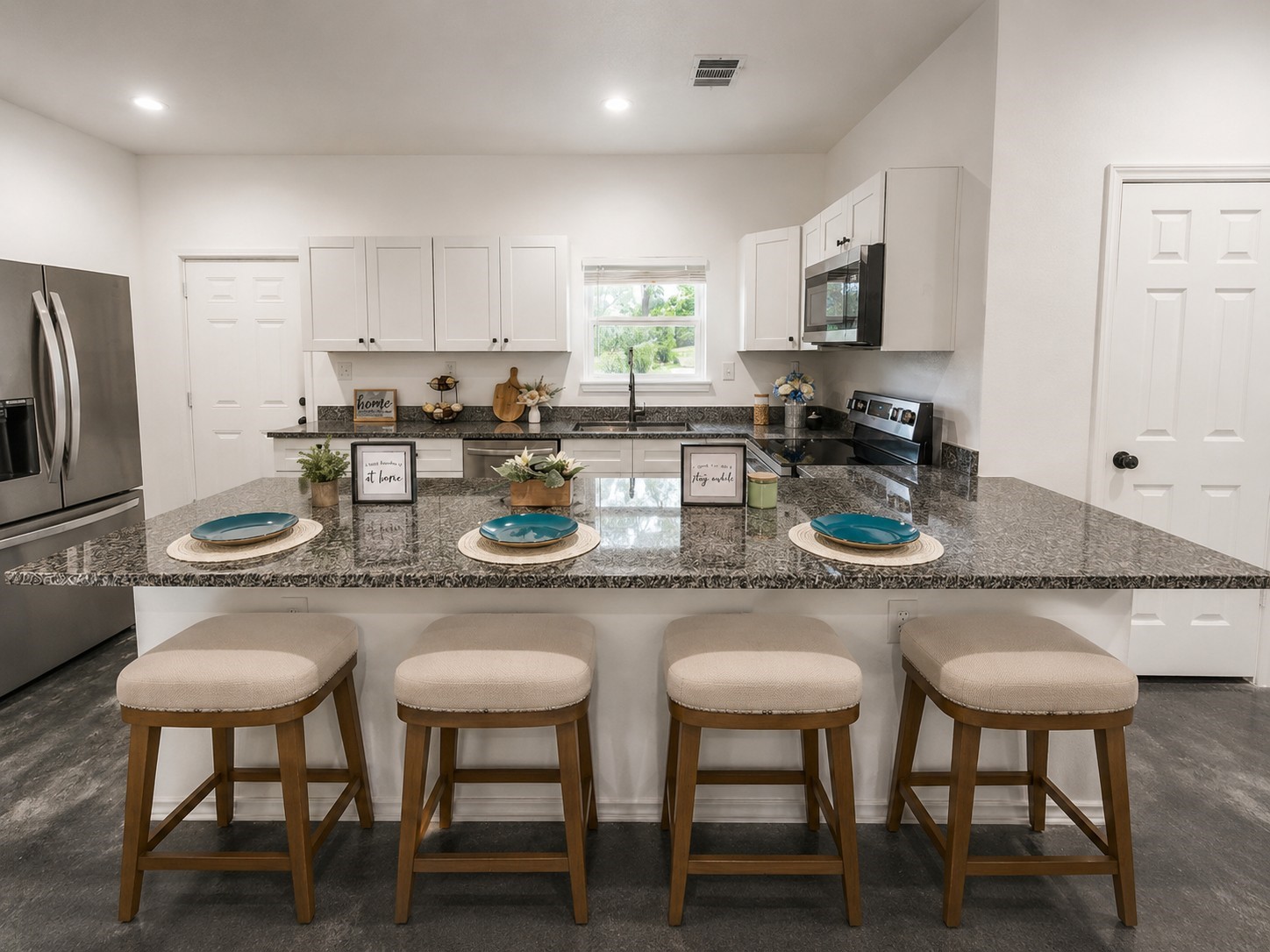 417 Katie Circle Kennedale TX 76060