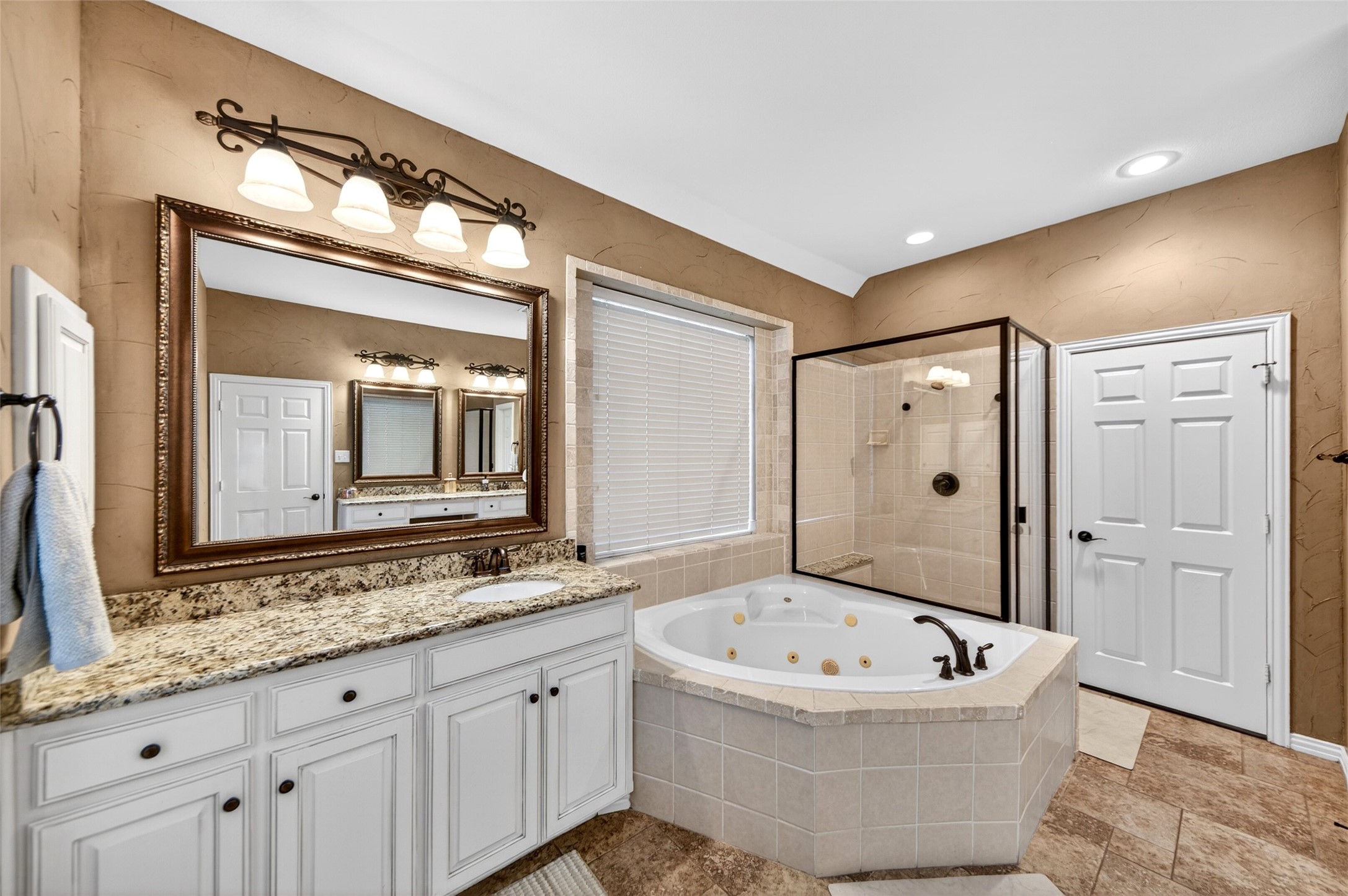 8000 Geranium Lane Fort Worth TX 76123