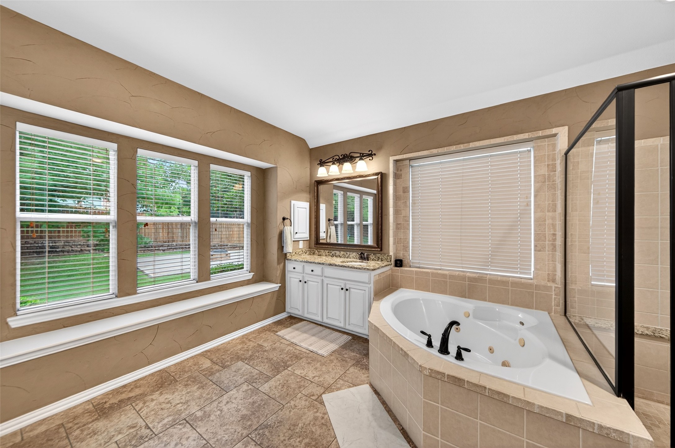 8000 Geranium Lane Fort Worth TX 76123