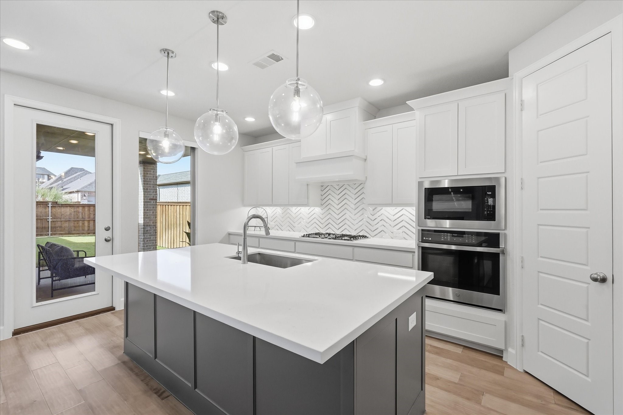 8521 Western The Colony TX 75056
