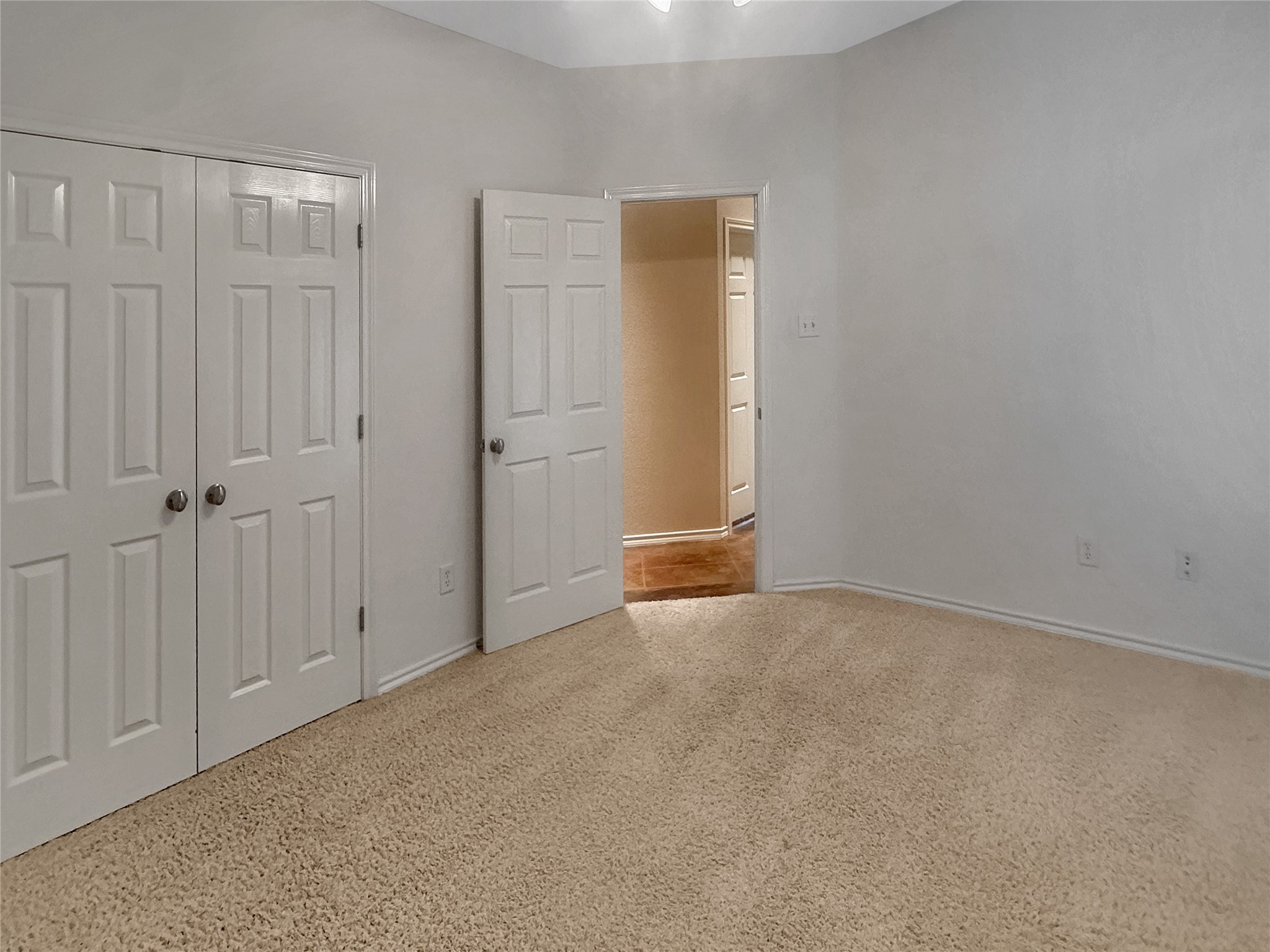 10717 Greenview Court Benbrook TX 76126