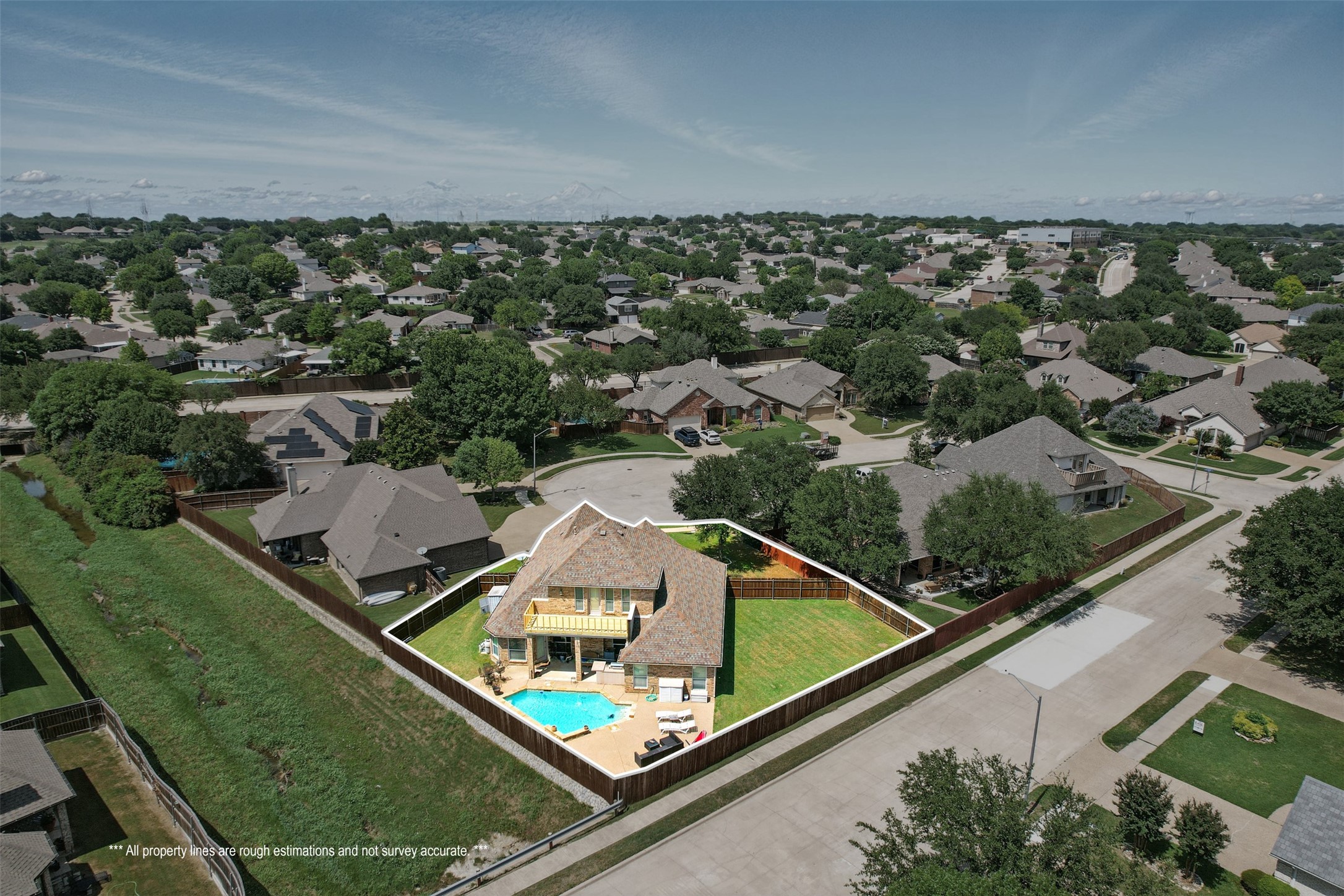 10717 Greenview Court Benbrook TX 76126