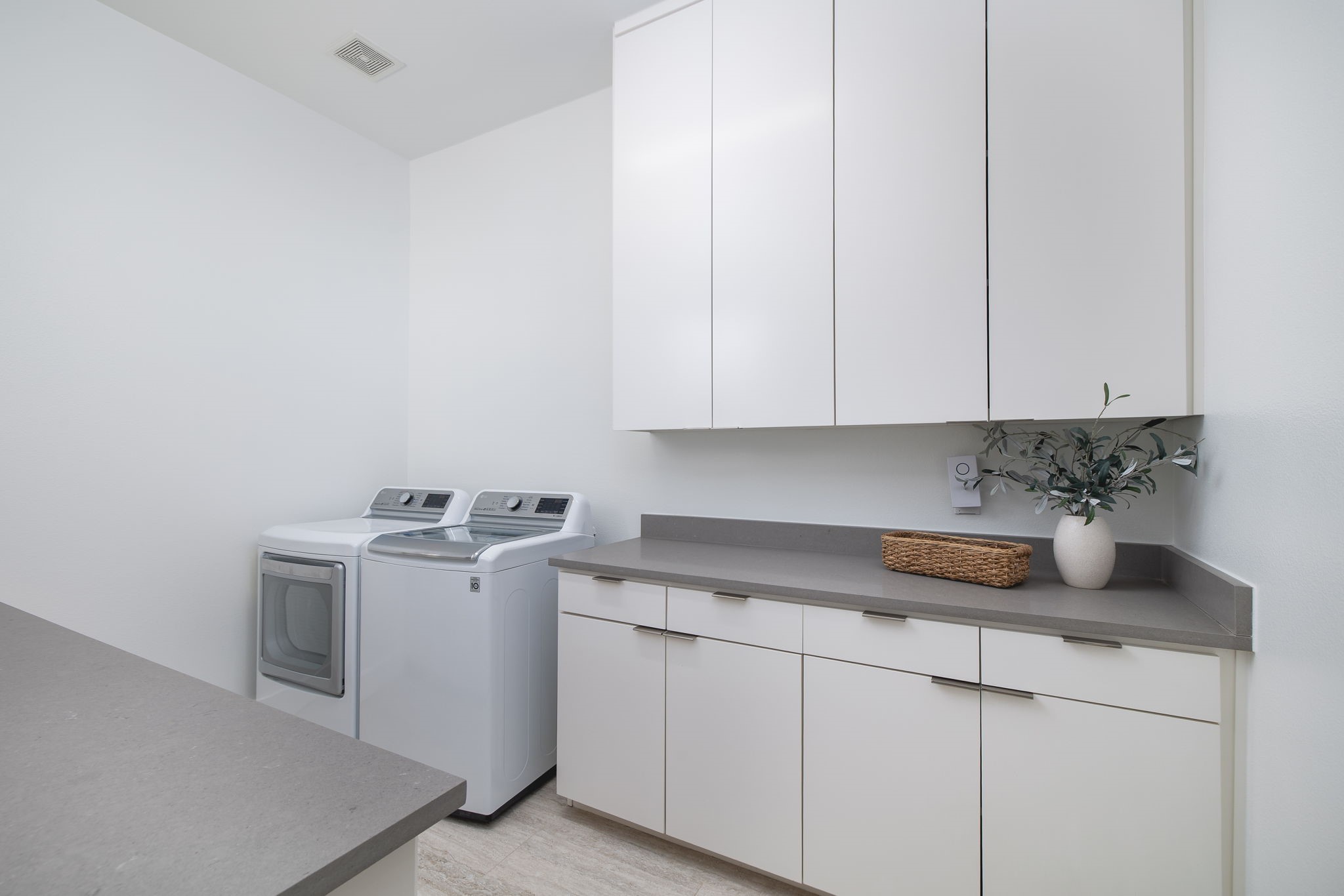 2415 Knight Street Dallas TX 75219