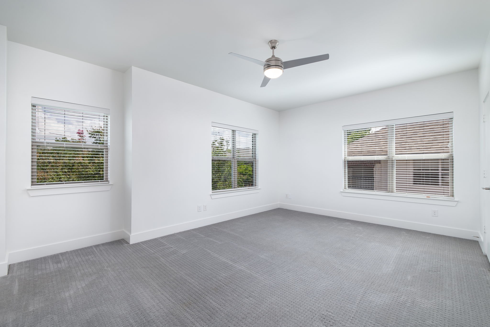 2415 Knight Street Dallas TX 75219