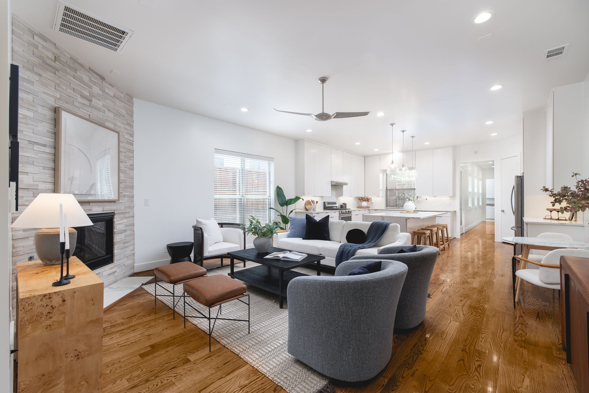 2415 Knight Street Dallas TX 75219